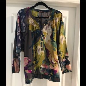 Beautiful Ted Baker “watercolor” 100% silk blouse